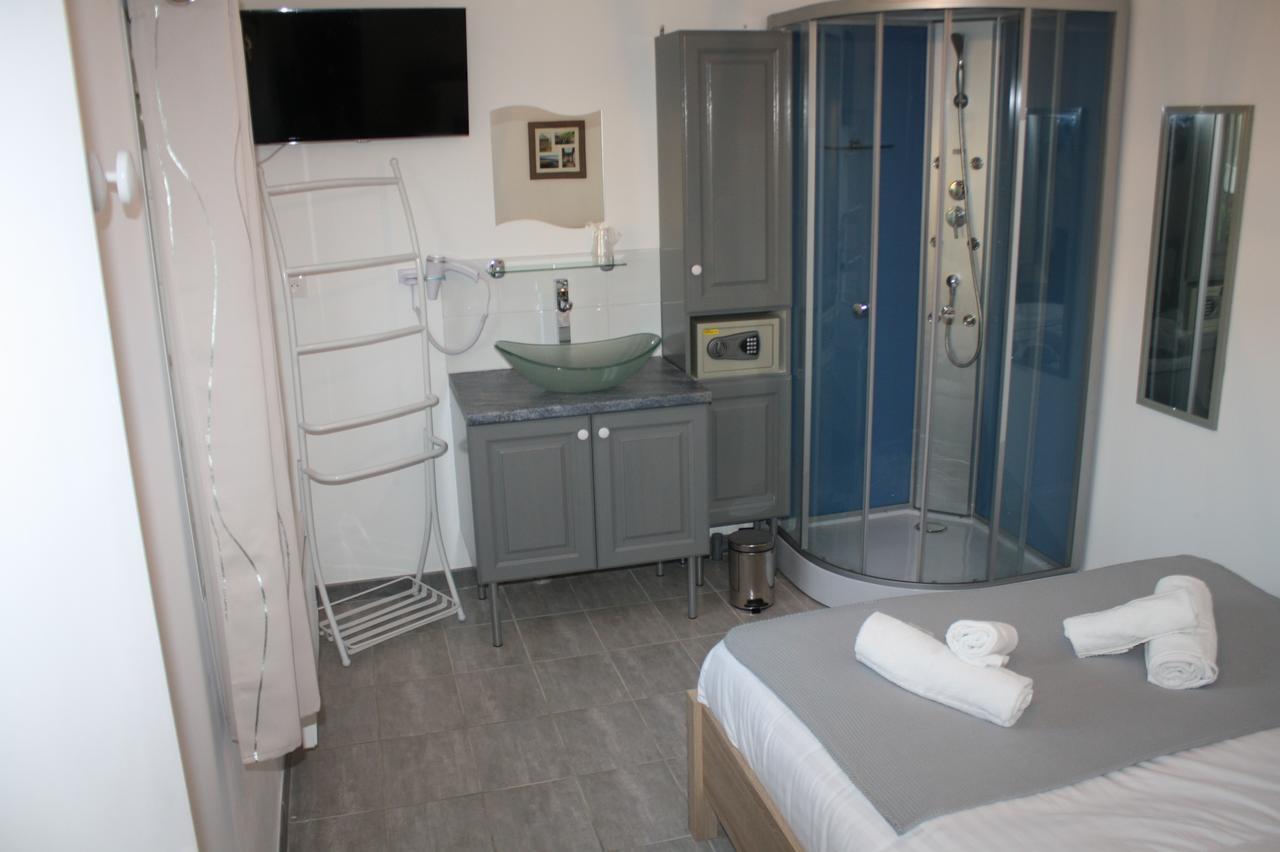 Logis Hotel Chemin Des Dames Le Relais De Fleurette Pontavert ภายนอก รูปภาพ